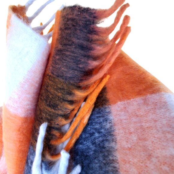 Cozy Wool Blend Shawl Winter Scarf Fringe Orange Black White 75 x 20 In Chunky - Picture 9 of 10